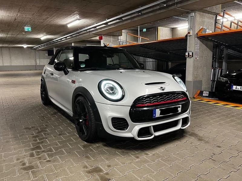 Silber Gebraucht 2018 Mini John Cooper Works Kleinwagen | 26.490 € (Fairer Preis) - Bild 1/4