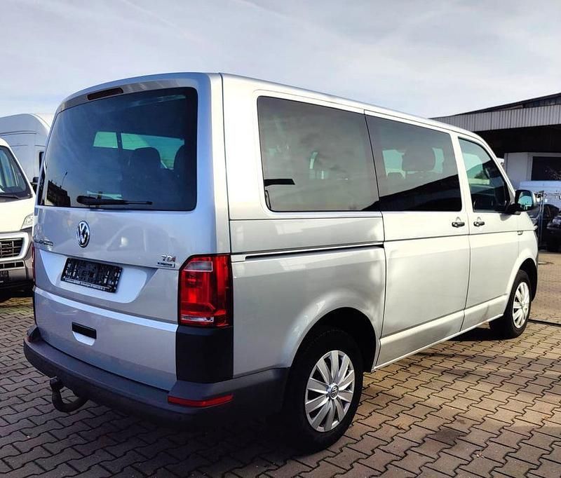 Gebraucht VW T6 150 PS (110 kW) 2016 Silber Van