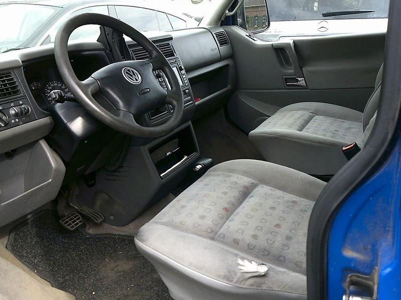 Blau Gebraucht 2002 VW T4 Van | 6.700 € - Bild 1/4