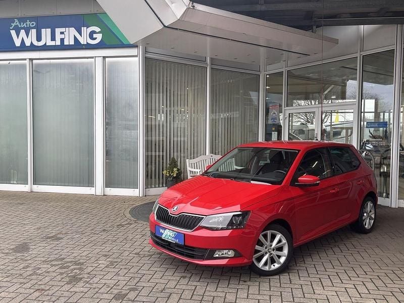 Gebraucht Skoda Fabia Joy 75 PS (55 kW) 2016 Rot Limousine