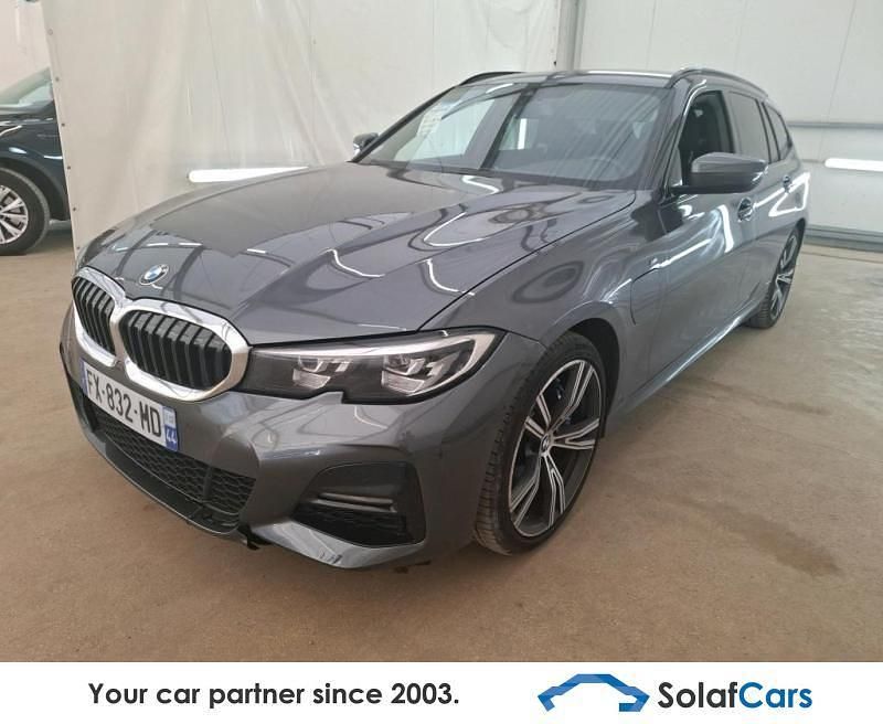 Grau Gebraucht 2021 BMW 330e M Sport Limousine | 22.385 € (Superpreis) - Bild 1/4