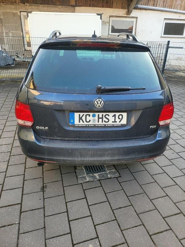 Gebraucht VW Golf VI 105 PS (77 kW) 2010 Kleinwagen