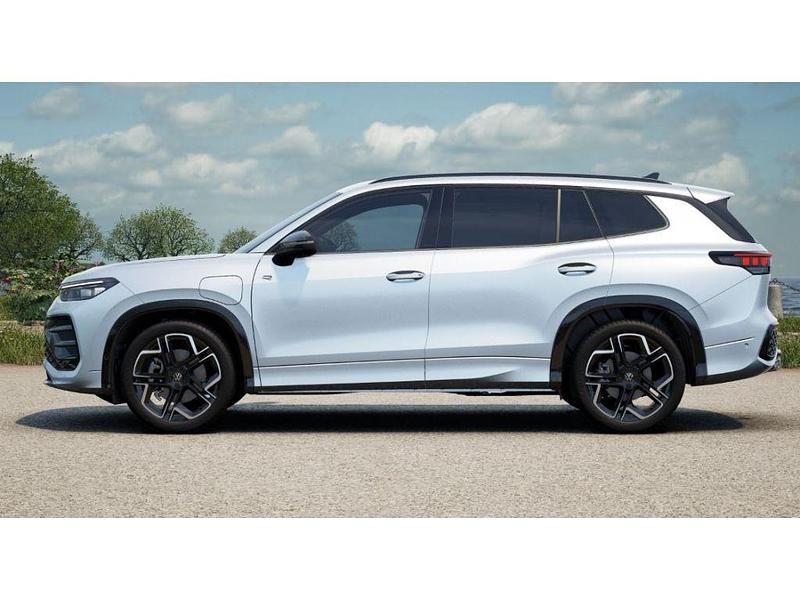 Neu VW Tayron R-line 272 PS (200 kW) 2026 Silber SUV