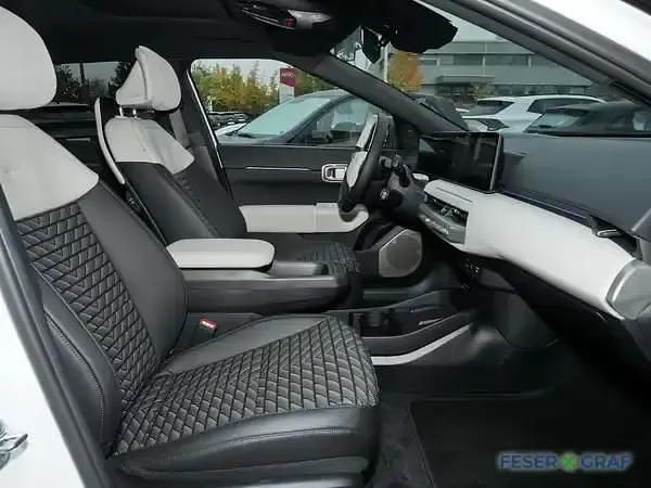 Neu Kia EV4 150 kW (204 PS) 2026 Deluxe weiss Limousine