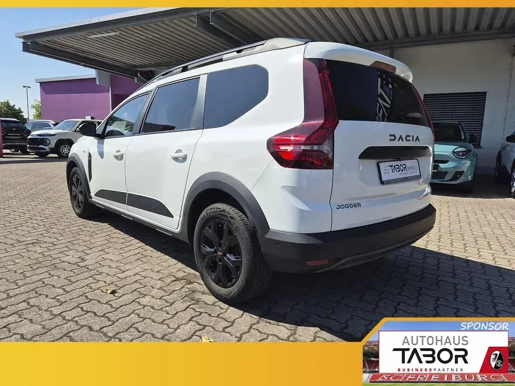 Gebraucht Dacia Jogger Extreme 110 PS (80 kW) 2023 Weiss Van / Kleinbus