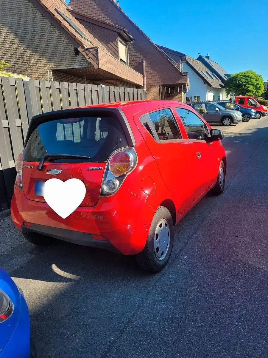 Gebraucht Chevrolet Spark 68 PS (50 kW) 2011 Rot Kleinwagen