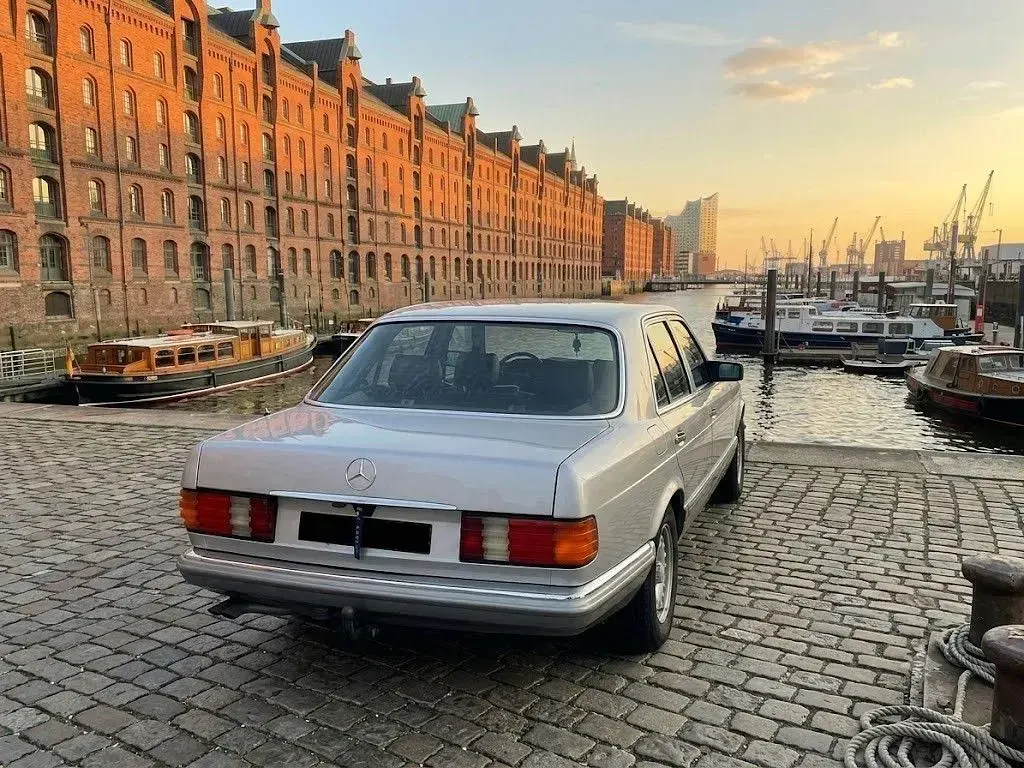 Gebraucht Mercedes 380 SE 218 PS (160 kW) 1983 Silber Limousine