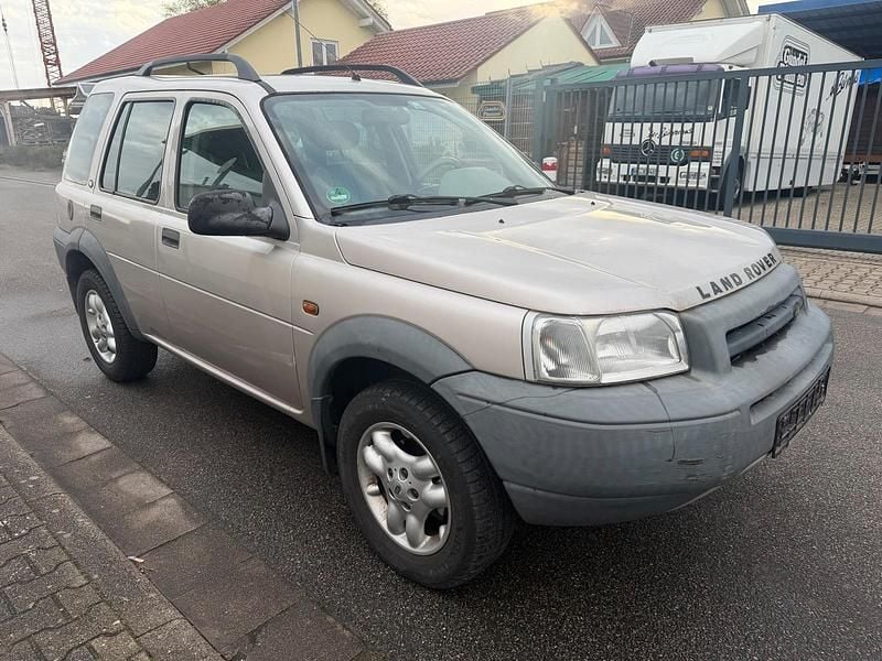 Gebraucht Land Rover Freelander 178 PS (130 kW) 2001 Silber SUV