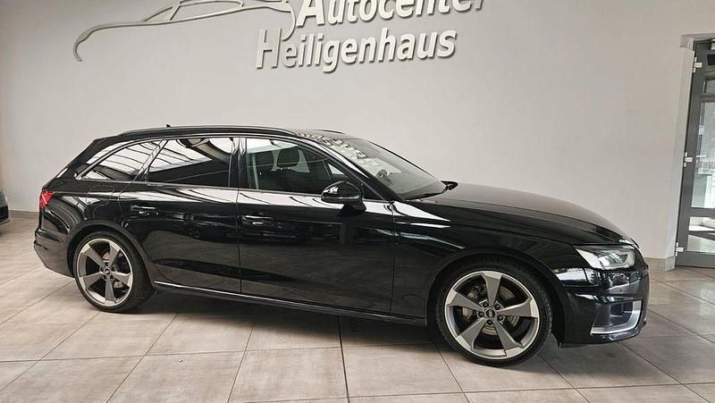 Second-hand Audi A4 Advanced 204 CP (150 kW) 2023 Negru Break
