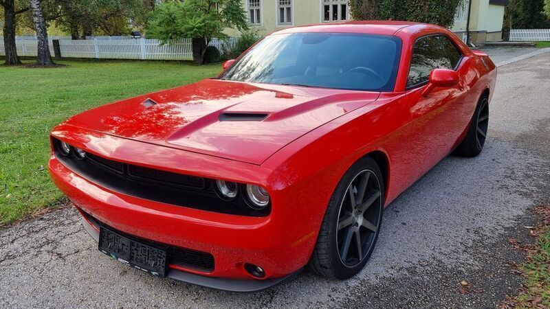 Rot Gebraucht 2015 Dodge Challenger Coupé | 23.990 € (Teuer) - Bild 1/4