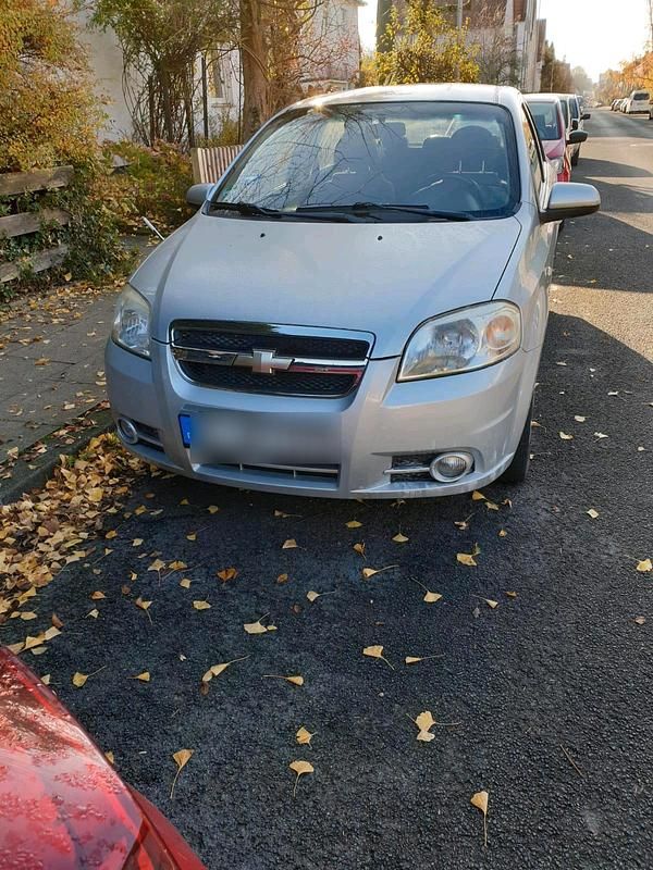 Silber Gebraucht 2009 Chevrolet Aveo Limousine | 2.300 € (Fairer Preis) - Bild 1/4