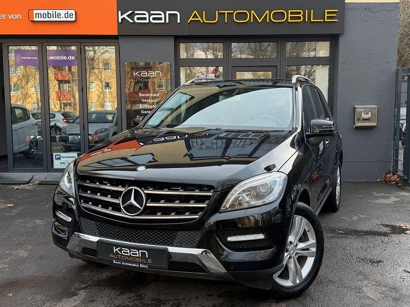 Gebraucht Mercedes ML350 258 PS (189 kW) 2012 Schwarz SUV
