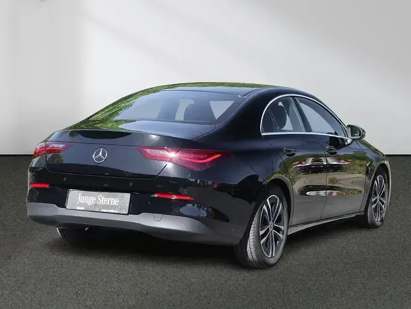 Gebraucht Mercedes CLA200 163 PS (119 kW) 2025 Unilack nachtschwarz Coupé