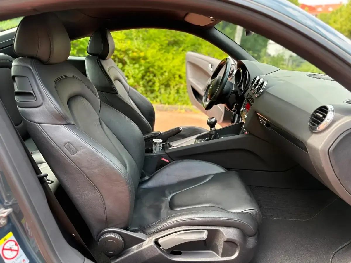 Gebraucht Audi TT 200 PS (147 kW) 2009 Grau Coupé