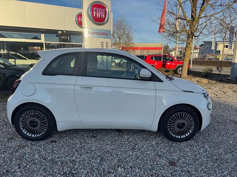 Gebraucht Fiat 500e 86 kW (118 PS) 2023 Gelatto weiß Kleinwagen