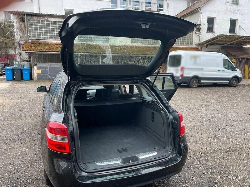 Gebraucht Renault Laguna III 140 PS (102 kW) 2008 Schwarz Kombi