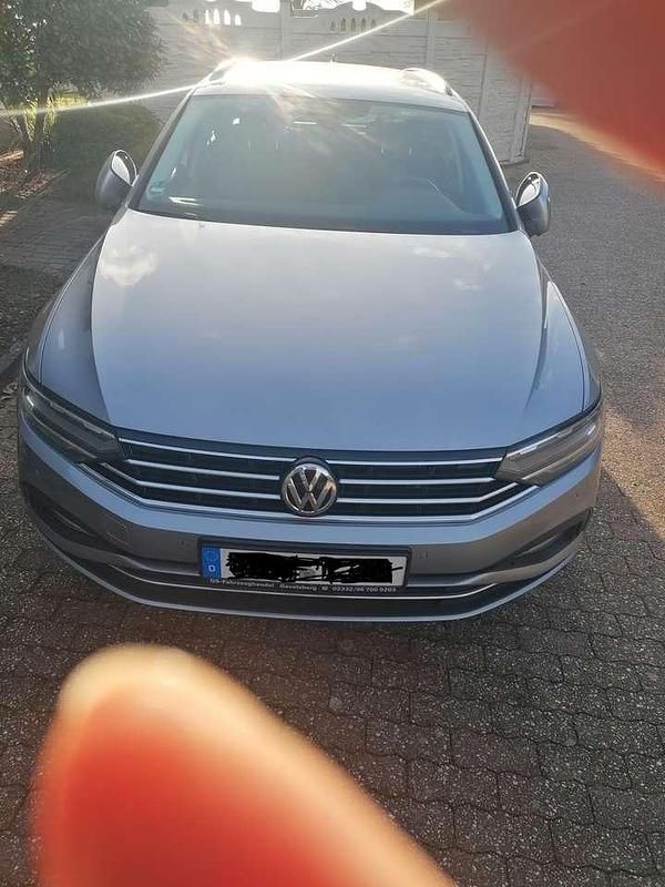 Gebraucht VW Passat Business 150 PS (110 kW) 2020 Silber Kombi