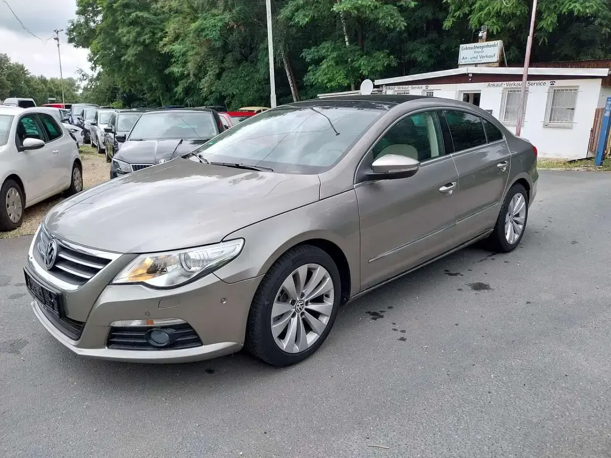 Gebraucht VW Passat Exclusive 200 PS (147 kW) 2010 Gold Coupé