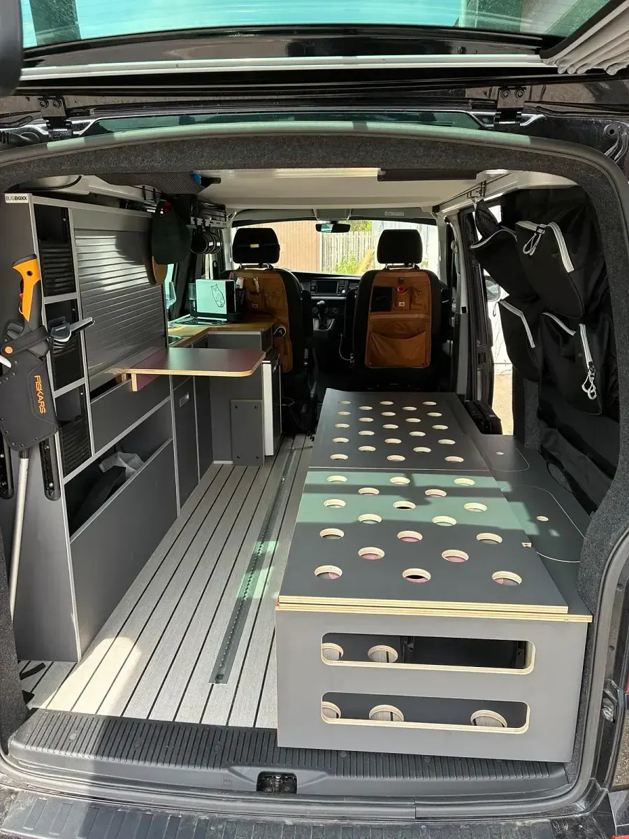 Gebraucht VW California California 150 PS (110 kW) 2023 Schwarz Van