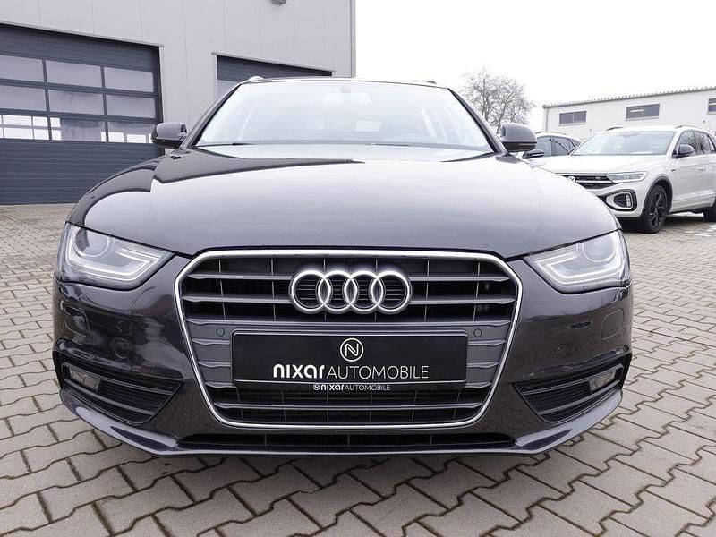Gebraucht Audi A4 Ambiente 177 PS (130 kW) 2013 Lavagrau perleffekt Kombi