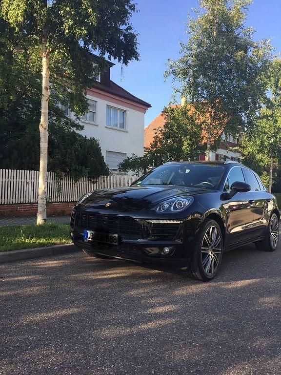 Gebraucht Porsche Macan S 258 PS (189 kW) 2014 Schwarz SUV
