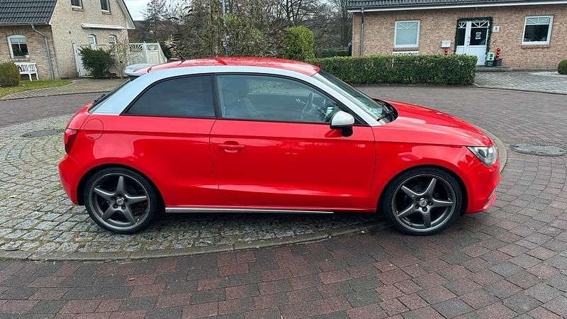 Second-hand Audi A1 Design 85 CP (62 kW) 2012 Roșu Hatchback
