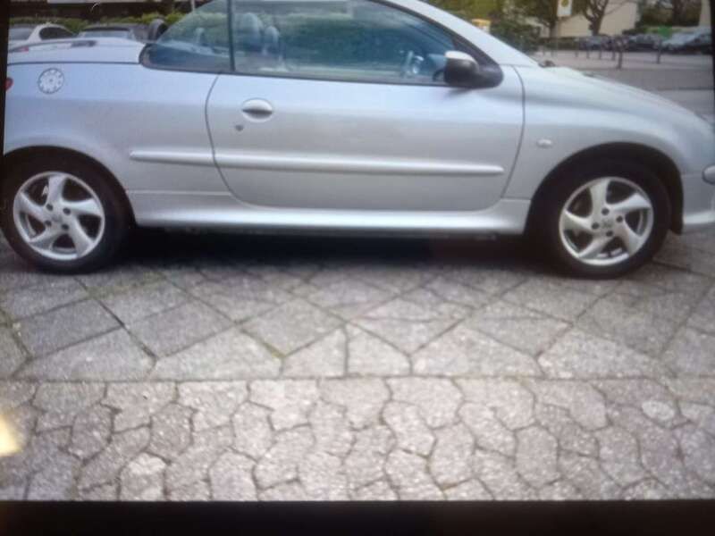 Silber Gebraucht 2007 Peugeot 206 Quiksilver Limousine | 1.200 € (Fairer Preis) - Bild 1/4