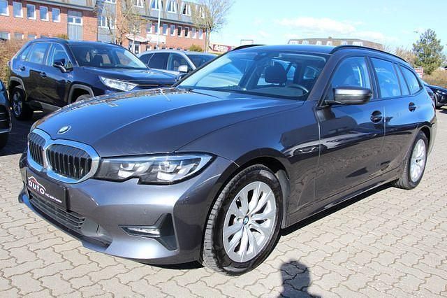 Andere Gebraucht 2021 BMW 320e Sport Line Kombi | 21.490 € (Fairer Preis) - Bild 1/4