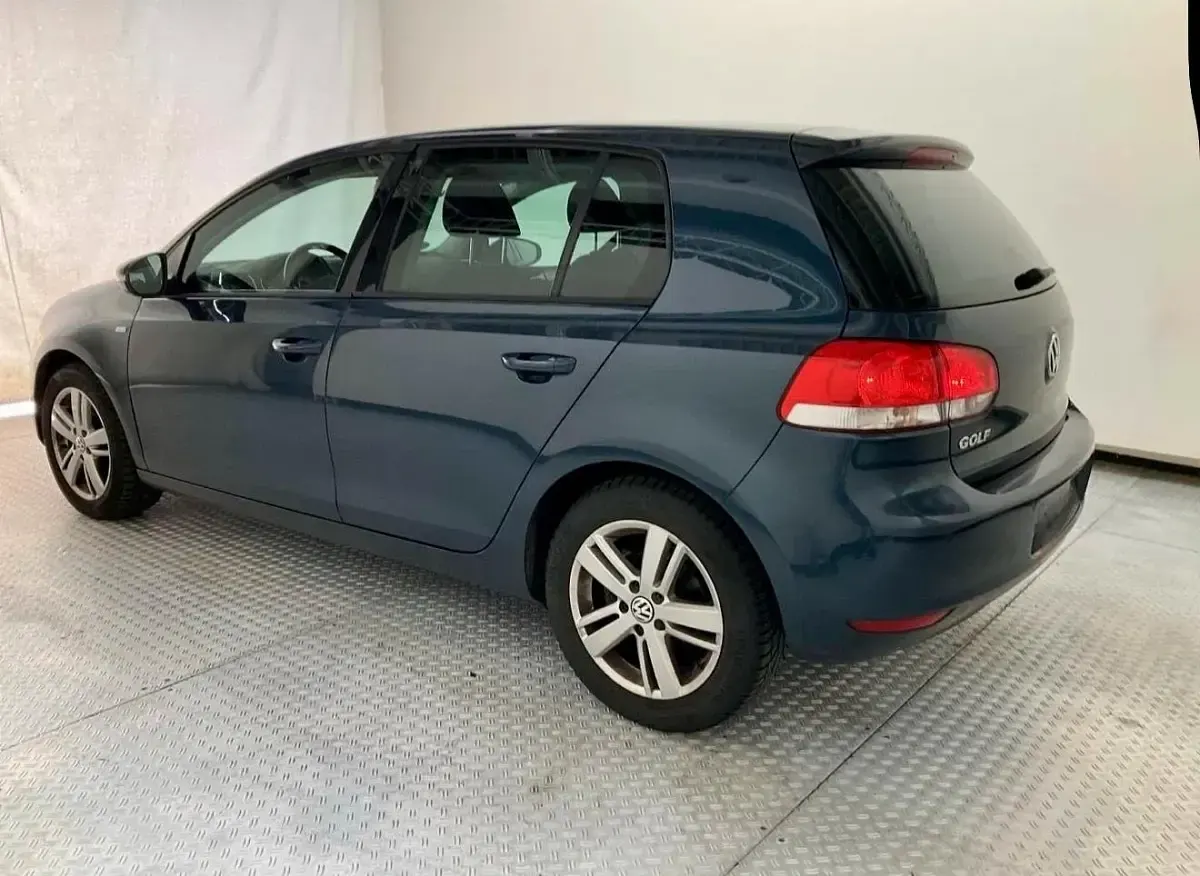 Gebraucht VW Golf VI 86 PS (63 kW) 2012 Blau Kleinwagen