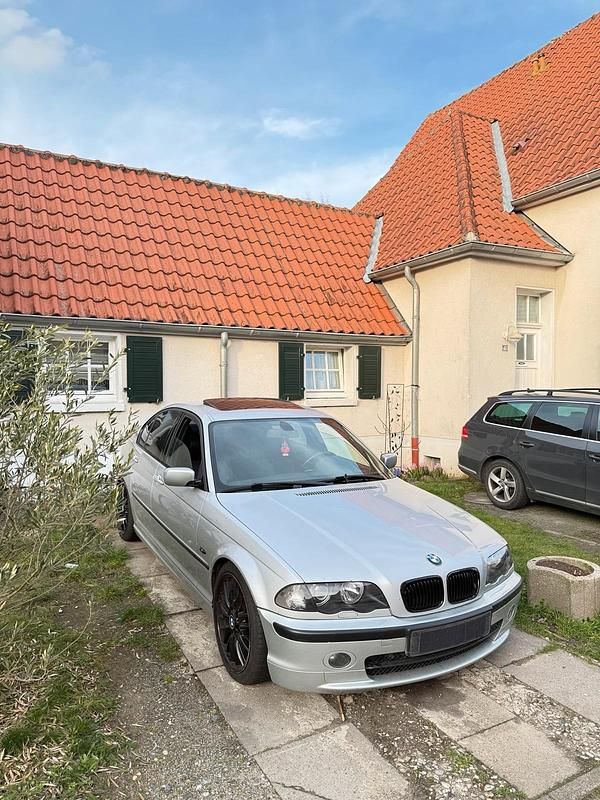 Gebraucht BMW 325 200 PS (147 kW) 2001 Grau Limousine