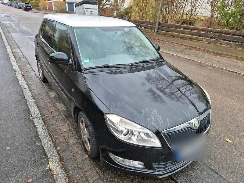 Gebraucht Skoda Fabia 69 PS (50 kW) 2010 Schwarz Limousine