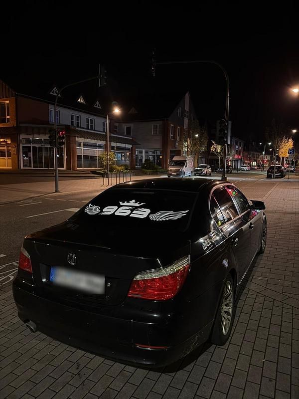 Gebraucht BMW 520 177 PS (130 kW) 2009 Schwarz Limousine