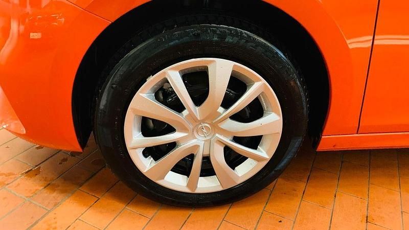 Gebraucht Opel Corsa-e Edition 100 kW (136 PS) 2022 Orange Kleinwagen