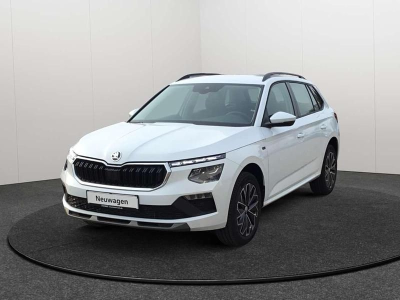 Moonweiss metallic Neu 2025 Skoda Kamiq Drive SUV | 31.222 € (Etwas zu teuer) - Bild 1/4