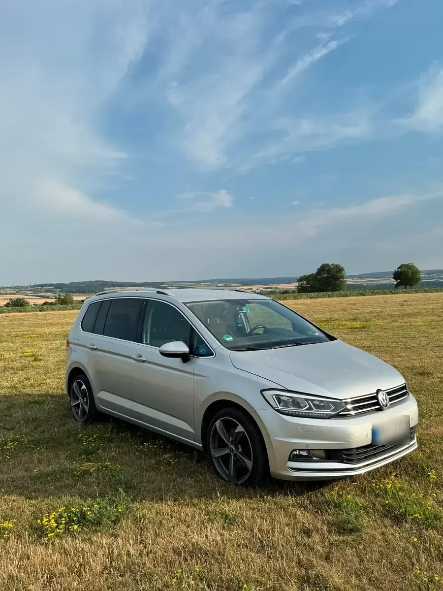 Gebraucht VW Touran 160 PS (117 kW) 2016 Silber Van / Kleinbus