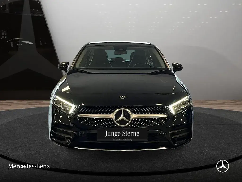 Gebraucht Mercedes A180 AMG 136 PS (100 kW) 2021 Schwarz Limousine