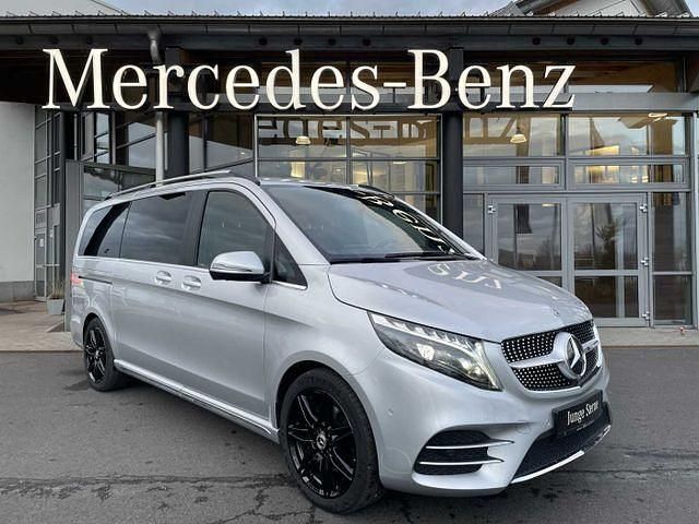 Brillantsilber metallic (metallic) Gebraucht 2023 Mercedes V300 Exclusive Van / Kleinbus | 78.770 € (Etwas zu teuer) - Bild 1/4