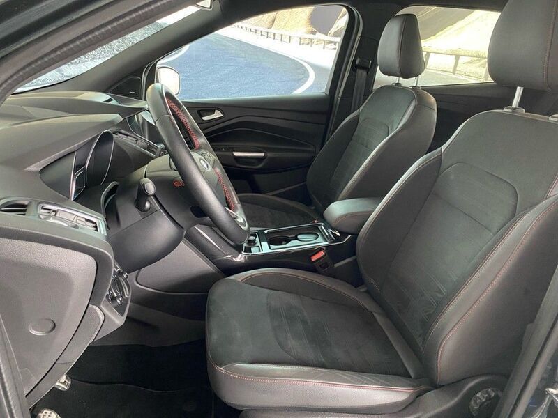 Gebraucht Ford Kuga ST-Line 150 PS (110 kW) 2018 Grün SUV