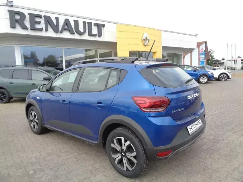 Gebraucht Dacia Sandero Expression 91 PS (66 kW) 2023 Blau Limousine