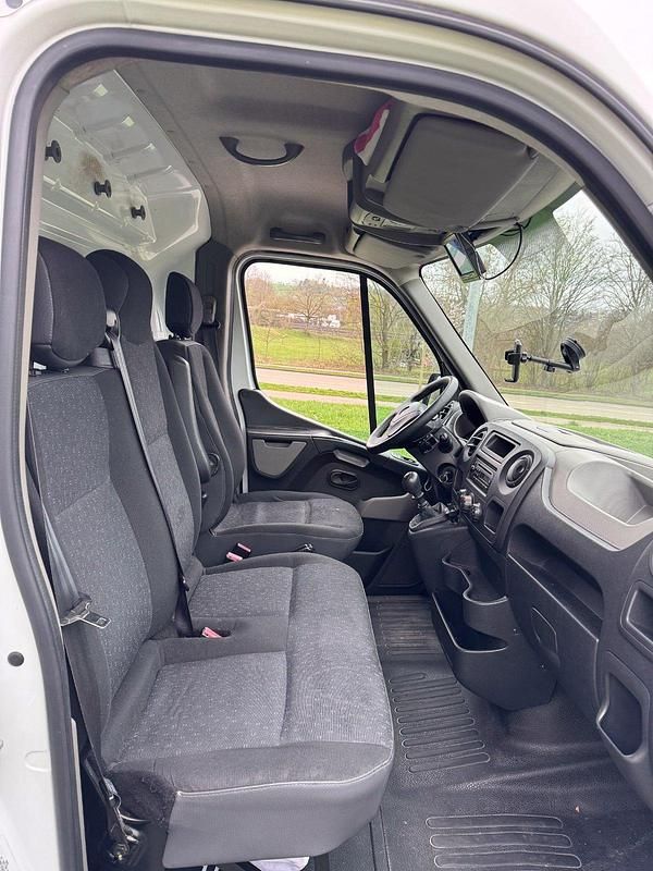 Gebraucht Opel Movano 125 PS (91 kW) 2011 Weiß Van / Kleinbus