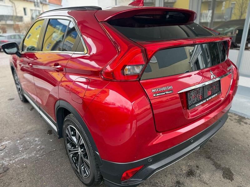 Gebraucht Mitsubishi Eclipse Cross Top 163 PS (119 kW) 2018 Rot SUV