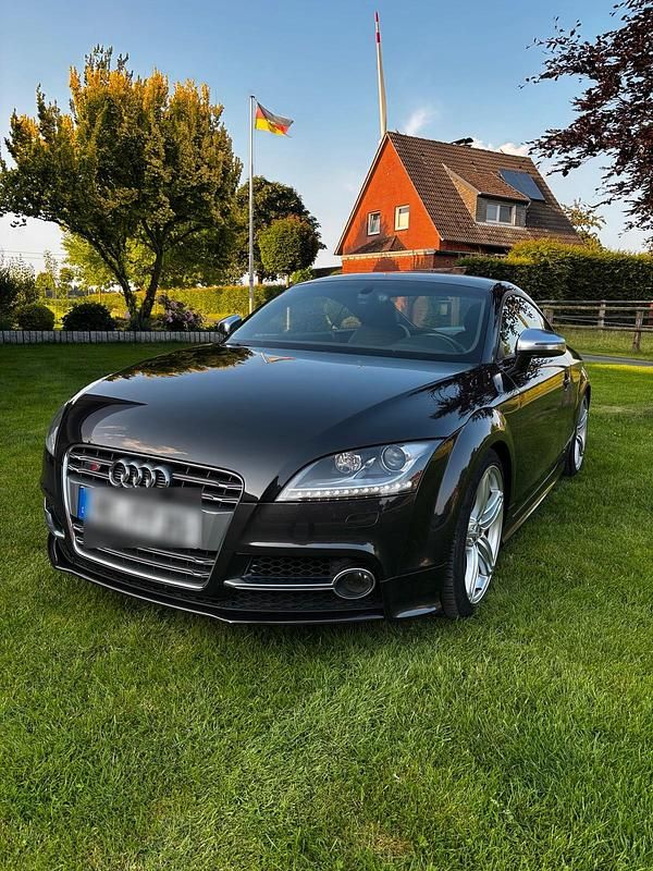 Grau Gebraucht 2014 Audi TTS Coupé | 23.800 € - Bild 1/4