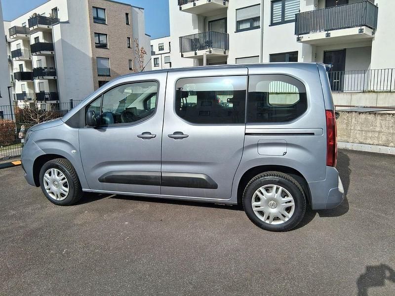 Gebraucht Opel Combo Life Elegance 102 PS (75 kW) 2022 Grau Van / Kleinbus