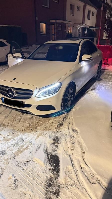 Gebraucht Mercedes C220 170 PS (125 kW) 2017 Schwarz Limousine