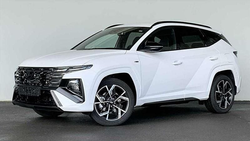 Weiss / atlasweiss Neu 2024 Hyundai Tucson N Line SUV | 32.970 € (Superpreis) - Bild 1/4