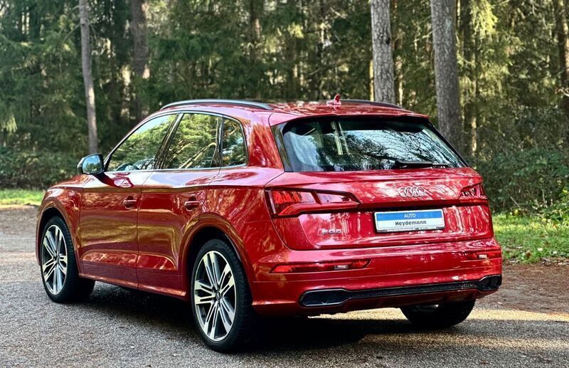 Gebraucht Audi SQ5 Sport 347 PS (255 kW) 2019 Individuallackierungen audi excl (metallic) SUV