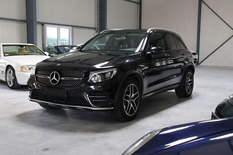 Schwarz Gebraucht 2017 Mercedes GLC43 AMG AMG SUV | 32.900 € (Fairer Preis) - Bild 1/4