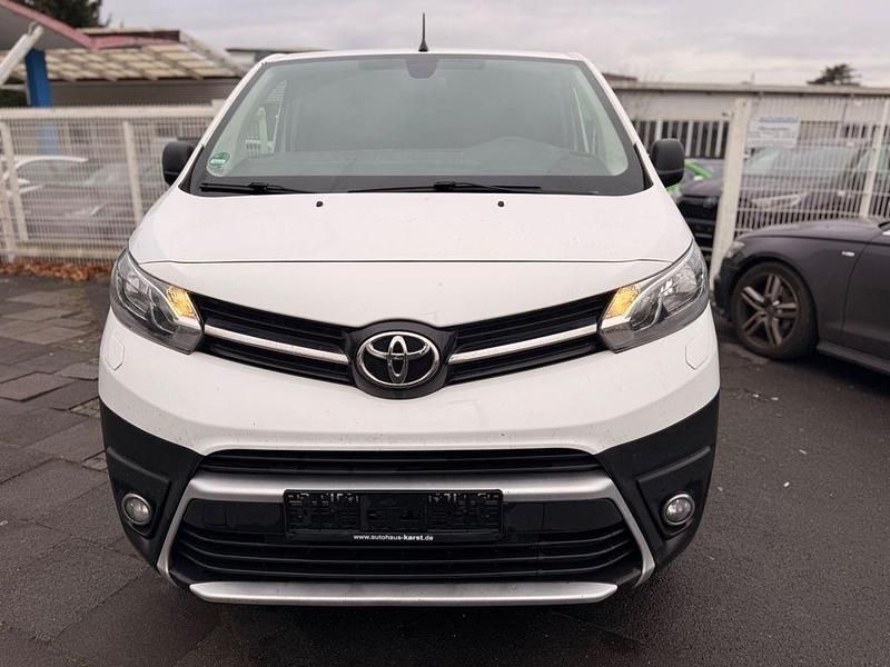 Gebraucht Toyota Proace Comfort 122 PS (89 kW) 2019 Weiß Van / Kleinbus