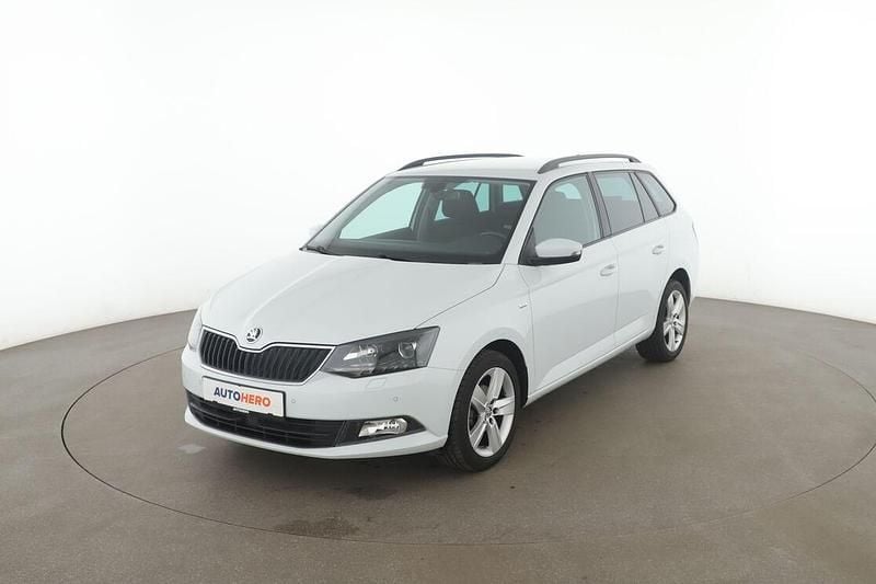 Weiß Gebraucht 2017 Skoda Fabia Drive Kleinwagen | 11.080 € (Fairer Preis) - Bild 1/3
