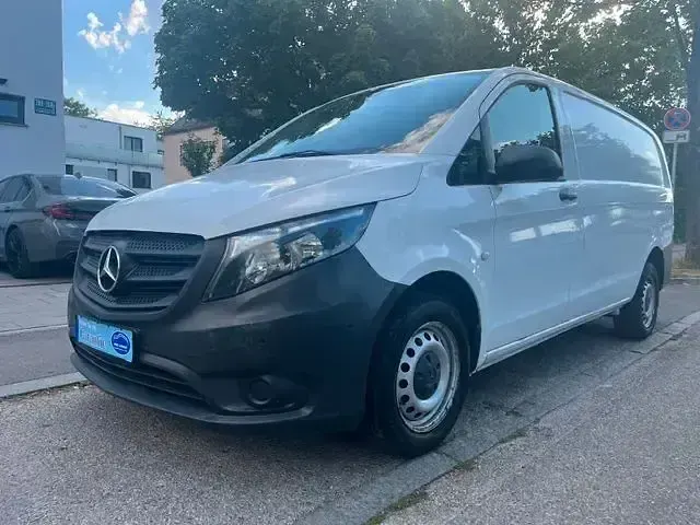 Gebraucht Mercedes Vito 114 PS (83 kW) 2018 Weiß Van